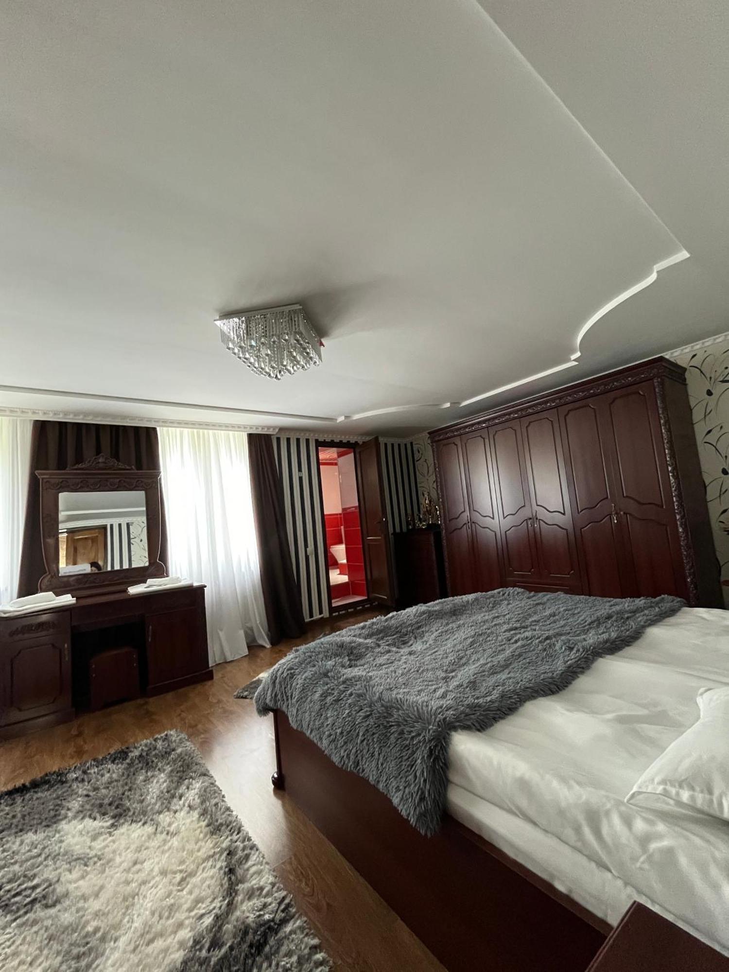 Guest House Misho Kazbegi Exterior photo